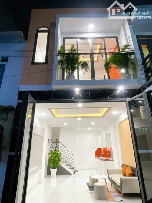 NHÀ 1 TRỆT 1 LẦU LÊ THÚC HOẠCH – TÂN PHÚ – 29M²( 4,1x7,1) – 2PN – CHỈ 3,9 TỶ – VÀO Ở NGAY