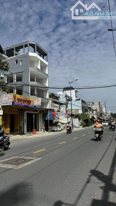 BÁN NHÀ TRƯƠNG THỊ HOA Q12 - 2 TẦNG 35M2 - HẺM THÔNG - 3.05 TỶ.