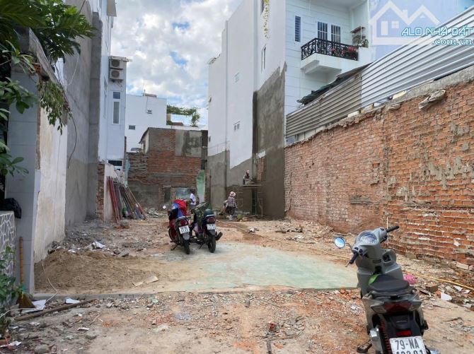 Bán đất đường Phùng Khắc Khoan. - Phước Hòa - Nha Trang, cách 50m ra đường Lê Hồng Phong