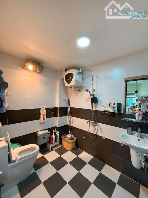 NHÀ Lô Góc - Lô 9 Mở rộng - 3 mặt đường- Nội thất siêu sang để lại toàn bộ