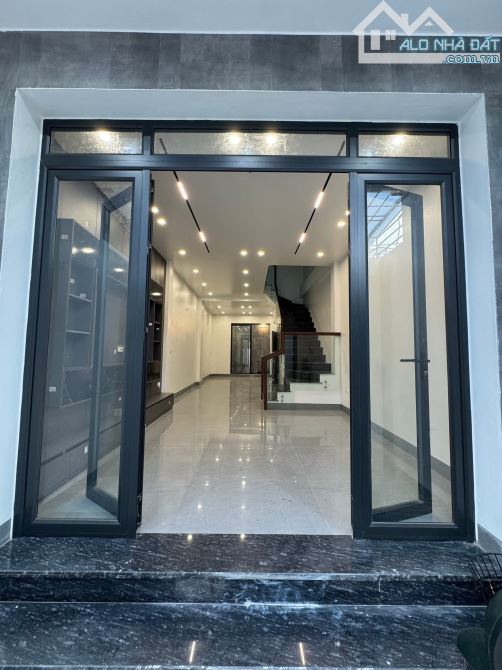 Căn  Nhà Ngõ ĐƯỜNG BÁI THÔNG RA TRẦN THÁI TÔNG  - P Lộc Vượng - Tp nam định