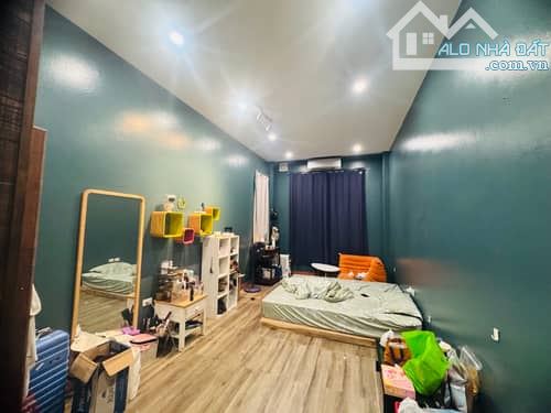 KIM MÃ - CÁCH PHỐ 5M - NHÀ 4 TẦNG GIÁ 12TỶ