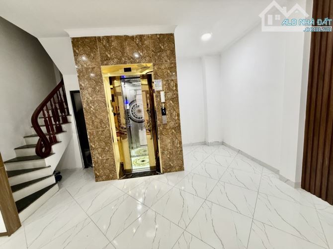 Cổ Nhuế - 38M x 6 TẦNG - Thang Máy - MT 5.2m - Căn Góc - Ngõ Nông - FULL Đồ - 8.x Tỷ