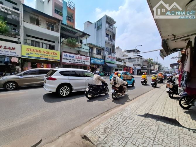BÁN NHÀ MẶT TIỀN KINH DOANH LẠC LONG QUÂN,5 TẦNG, 65M2,NHỈNH 12 TỶ
