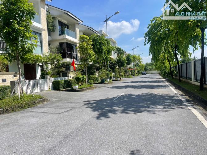 Biệt thự vườn Thạch Bàn Garden City. Nghỉ dưỡng giữa lòng thủ đô DT 144m2 MT 8m