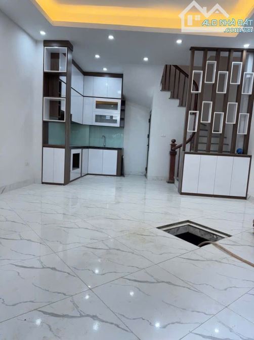 TỔ ẤM RẠNG NGỜI - GIA QUẤT, GẦN OTO THÔNG, FULL TIỆN ÍCH, 5 TẦNG, 35M2, MT: 4.5M, 6.95 TỶ