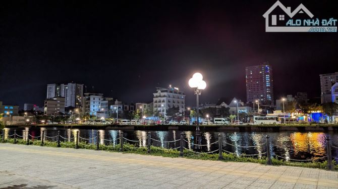 MT4155	Chuyển đổi kinh doanh cần bán căn nhà tâm huyết, mặt tiền đường Trương Công Định,
