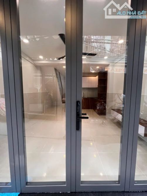 BÁN NHÀ LẠC LONG QUÂN – P.8, TÂN BÌNH – 2 Tầng -chỉ 4 tỷ 350