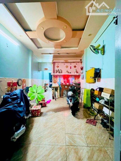 BÁN NHÀ HẺM XE HƠI THÔNG HỒNG BÀNG 4 TẦNG 64M2 NỞ HẬU KHU PHÂN LÔ DÂN TRÍ GIÁ 8.X TỶ