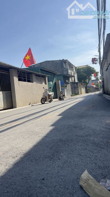 🔥 BÁN ĐẤT ĐẸP – Ô TÔ TRÁNH – KINH DOANH 🔥  • DT: 58,6m² full thổ cư, ô tô ngủ trong nhà