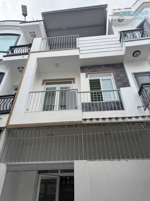 BÁN NHÀ 1 TRỆT 2 LẦU ĐƯỜNG NGUYỄN BỈNH KHIÊM GẦN BÃI SAU HẺM Ô TÔ ĐẾN NHÀ 4t95