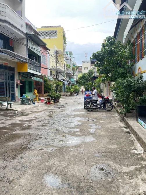 CẦN BÁN GẤP! NHÀ PHỐ DƯƠNG ĐÌNH NGHỆ - HẺM 6M XE HƠI ĐỖ CỬA - NHÀ ĐẸP Ở NGAY - NHỈNH 7 TỶ!