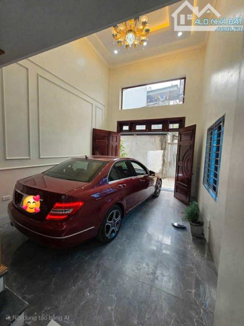 Bán nhà Thanh Am Đậng Vũ Hỷ, Long Biên 65m, 5 tầng, mặt tiền 4m, giá 12.3 tỷ.