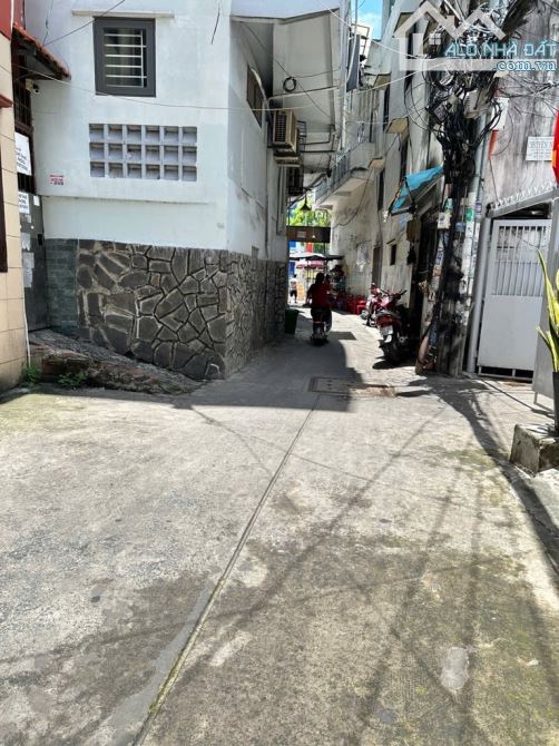 🌹 NGÃ 7 LÝ THÁI TỔ, PHƯỜNG 10, Q10, 42M2, 3 PN, 3 WC. GIÁ: 6,2 TỶ🌹