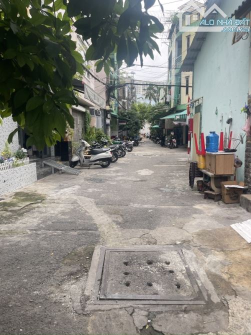 Cực kỳ hiếm - phân khúc 4 tỷ có hẻm ô tô ra vào thoải mái - kế Bàu Cát, Âu Cơ, Đồng Đen