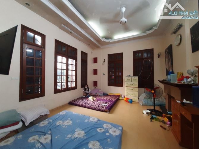 LÔ GÓC KD PHẠM VĂN ĐỒNG – MT 7M -  ÔTÔ TRÁNH – 110M² – 4 TẦNG – 32.9 TỶ (BTL305086)