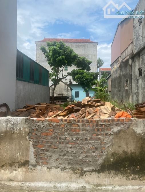 Bán đất đống ba, gần ô tô, sổ đẹp, vuông vắn, không quy hoạch, giá đầu tư