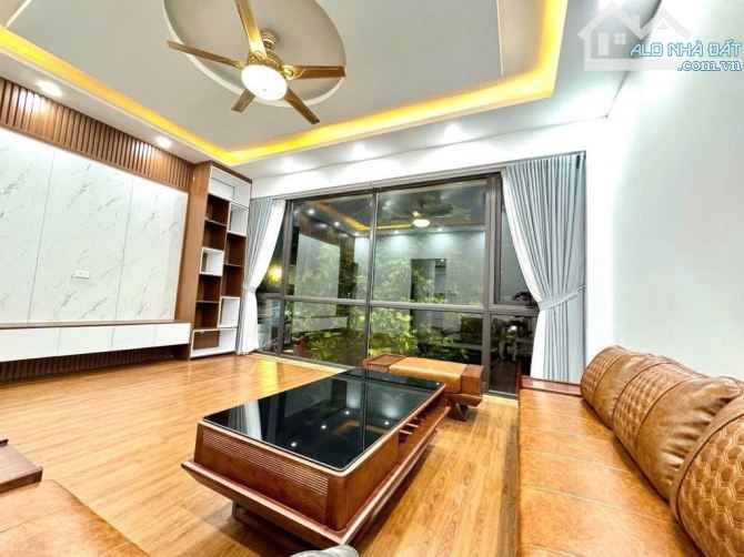 BÁN NHÀ THỊNH QUANG ĐỐNG ĐA LÔ GÓC NGÕ RỘNG KHÔNG ĐỐI NHÀ DT 42M 5T 7,6 TỶ