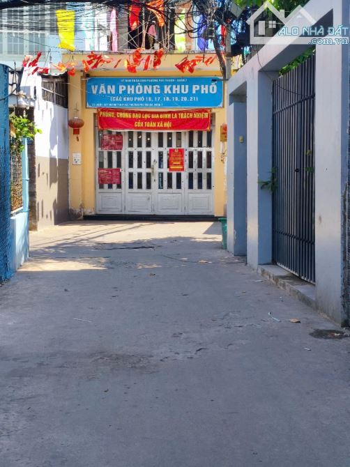 NHÀ 3 TẦNG 70M2 HXH HUỲNH TẤN PHÁT P.PHÚ THUẬN Q7