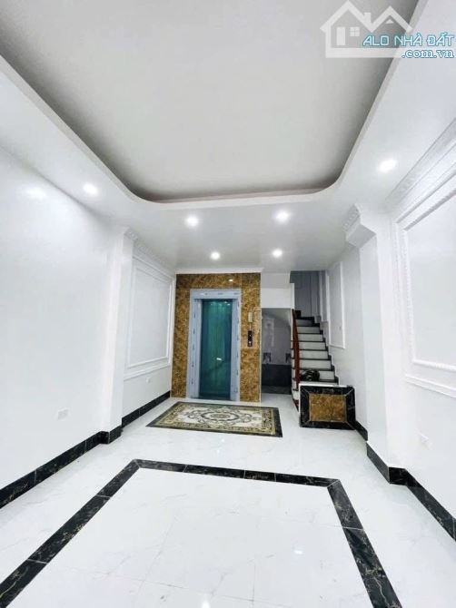NHÀ ĐẸP THANG MÁY HÀNG XÓM LẠC TRUNG- AN NINH, RỘNG RÃI- 43M- 8 TỶ 52