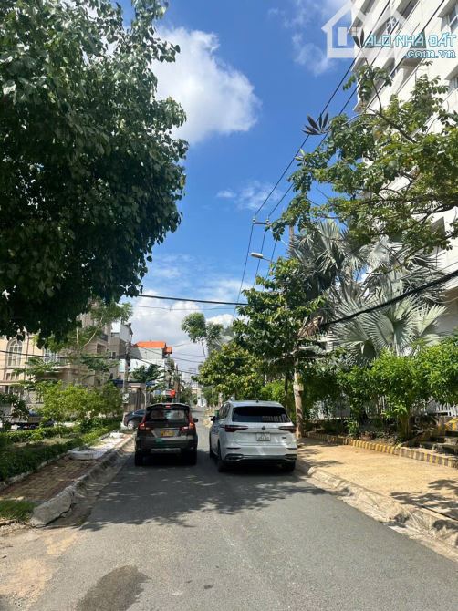 CẦN BÁN ĐẤT TRỐNG HẺM XE HƠI SONG HÀNH VÕ NGUYÊN GIÁP, HIỆP PHÚ, THỦ ĐỨC. 54M2, 5TỶ TL.