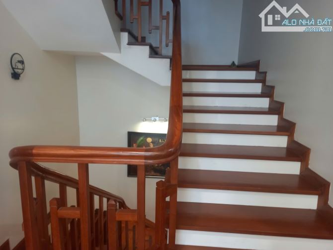 Bán Biệt Thự Siêu Đẹp Khu Đô Thị Mỹ Đình 145m² 4 Tầng - Đẳng Cấp Chỉ 42 Tỷ