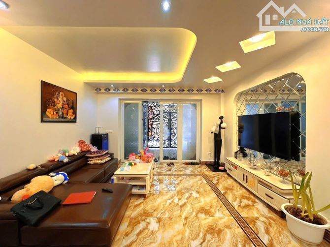 BÁN NHÀ PHÂN LÔ BƯỞI, VĨNH PHÚC, BA ĐÌNH - 73M² x 4T - MT 4.7M - LÔ GÓC - FULL NỘI THẤT
