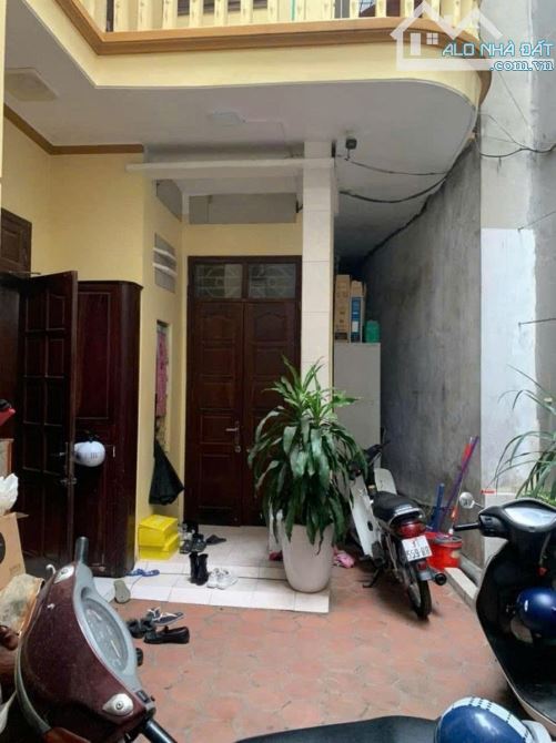 MAI ANH TUẤN - HOÀNG CẦU - 95M2 - BÁN ĐẤT TẶNG NHÀ 3 TẦNG - ĐANG CHO THUÊ 30TR/THÁNG - 10