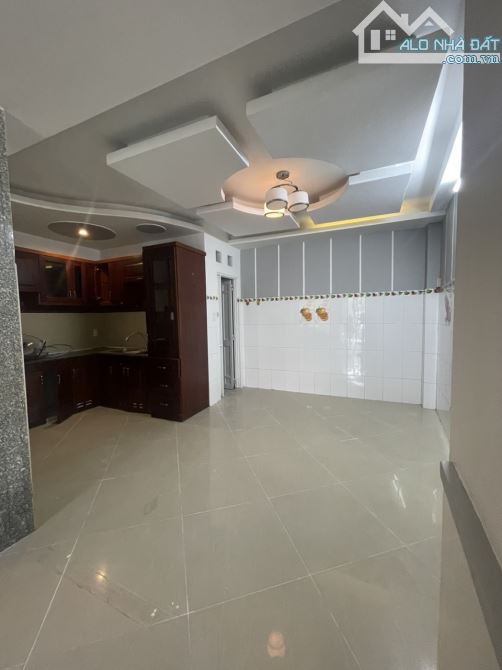 Bán tòa căn hộ dịch vụ góc 2 mặt tiền Nơ Trang Long - Phạm Văn Đồng tổng 8PN HĐT 45tr-55tr - 10