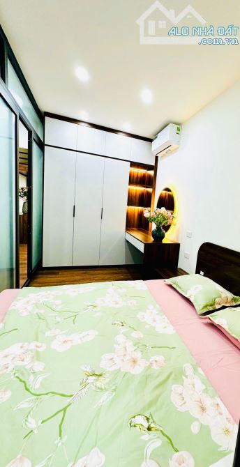 BÁN GẤP CĂN HỘ TẬP THỂ VIP1 – 16 TRẦN HƯNG ĐẠO, HOÀN KIẾM. 90M² – 3PN – CĂN GÓC. 4,75 TỶ - 10