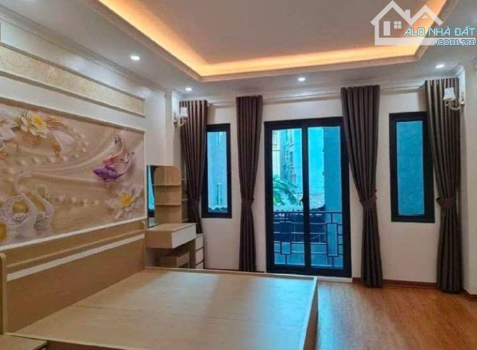 PHÚ DIỄN – 31.5M² – 5 TẦNG – MT 4.04M – BÃI XE, CHỢ GẦN – 6.5 TỶ - 11