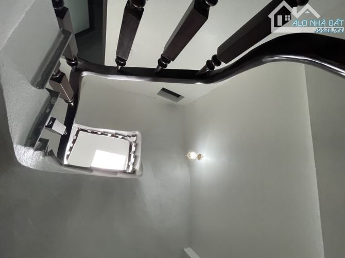 Nhà đẹp phố Hoa Lâm, 5 tầng, dân xây chắc chắn, ngõ nông, nội thất, giá r.ẻ bất ngờ - 11