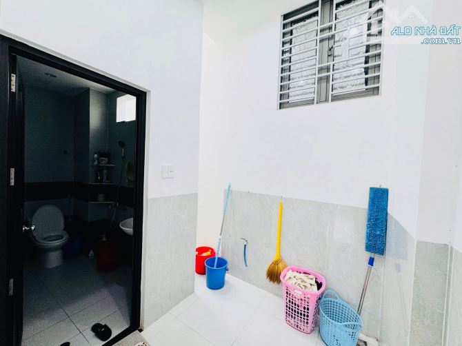 NHÀ 3 TẦNG KIỆT OTO 5M TÔN ĐẢN FULL NỘI THẤT - 11