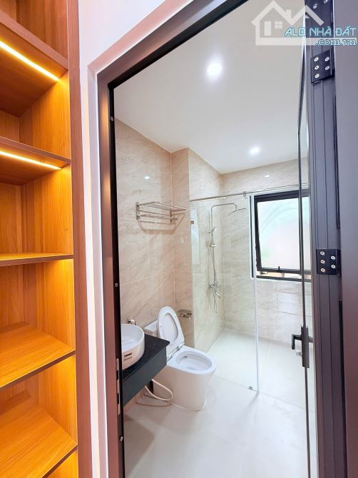 Bán nhà đẹp 3 tầng, đường Hòa Minh 14, Liên Chiểu. Diện tích 70m2. Giá 7.35 tỷ - 11