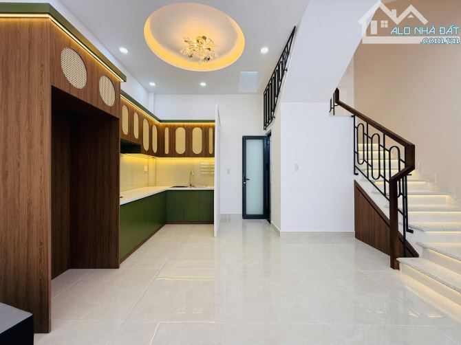SIÊU PHẨM FULL NỘI THẤT - NGANG 5.3M - 4 TẦNG - HƠN 5 TỶ - 1