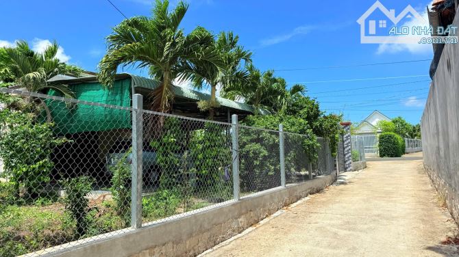 🏡 BÁN NHÀ THỊ TRẤN ĐẤT ĐỎ – GIÁ TỐT CHỈ 1 TỶ 290 TRIỆU 📍 Vị trí: Thị trấn Đất Đỏ - 1