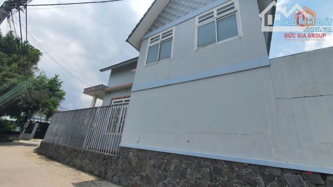 BÁN NHÀ CẤP 4 GÓC 2 MẶT TIỀN GẦN TRƯỜNG THCS TÂN PHONG GIÁ 4,7 TỶ - 1