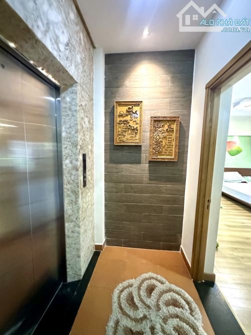 Siêu phẩm Q8, 8x13m, 4 tầng, thang máy xịn, ô tô ngủ trong nhà, 18 tỳ - 1