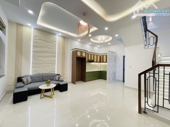 NHÀ KHU VIP CAO TẦNG ĐỒNG BỘ - FULL NỘI THẤT - 4 TẦNG - 45M2, P8 GÒ VẤP, NHỈNH 5 TỶ - 1