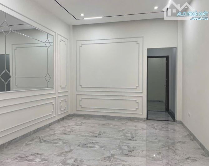 🏡CỰC HOT Nhà 41m2 5 Tầng thang máy, PHÂN LÔ Ô TÔ Đỗ cửa, TT Cầu Giấy - 1