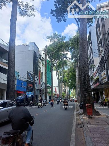 Cần bán gấp nhà mặt tiền Trần Quang Khải P. Tân Định, Quận 1 - 1