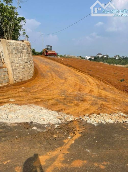 Bán đất hẻm nhựa 12m ngay trạm Thành Bưởi (DT: 2280m2) P.Lộc Sơn, TP. Bảo Lộc - giá 5.8 ty - 1