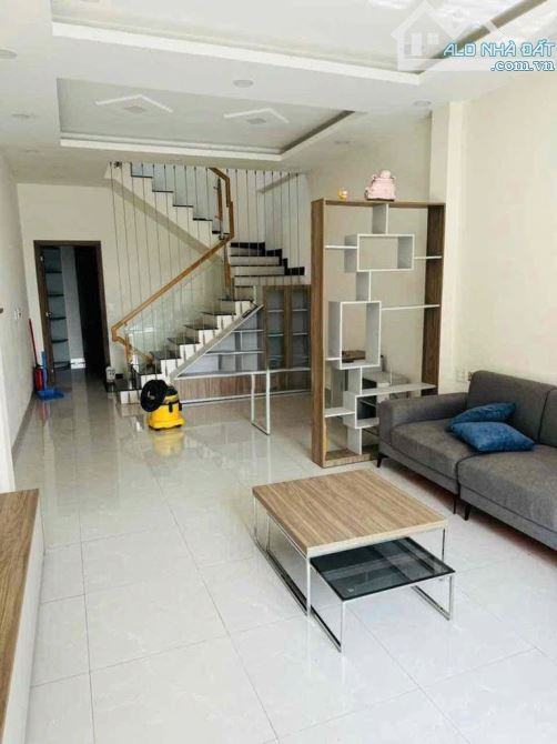 Nhà Cho Thuê Nguyên Căn Hẻm Nguyễn Xí Bình Thạnh - 1