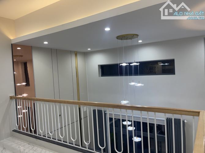 🏠BÁN NHÀ 5 TẦNG MỸ ĐA ĐÔNG – GẦN BIỂN – THÍCH HỢP Ở HOẶC CHO THUÊ - 1