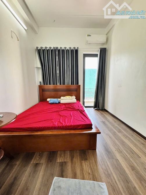 HẺM XE HƠI THÔNG - GẦN CHỢ PHẠM VĂN BẠCH - 72M2 - NGANG KHỦNG 6M - NHỈNH 9 TỶ - 1