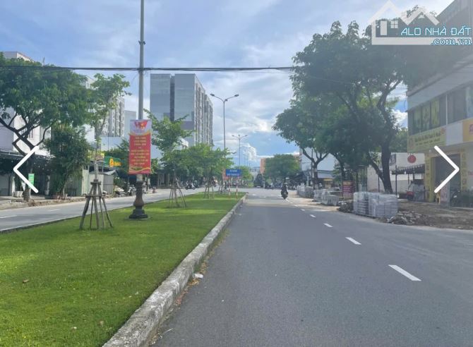 Lô đất 2 mặt tiền Trần Thánh Tông . DT:173,5m . Ngang 8m8 . Giá : 15tỷ890 TL - 1