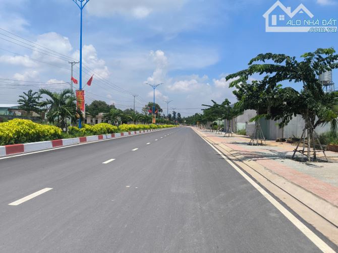 Bán 270m2 thổ cư view hồ Châu Pha,TP.Phú Mỹ