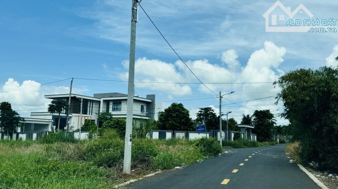 500m2 ngang 17m có 120tc Cao Văn Ngọc TT Đất Đỏ giá chỉ 3tỷ - 1