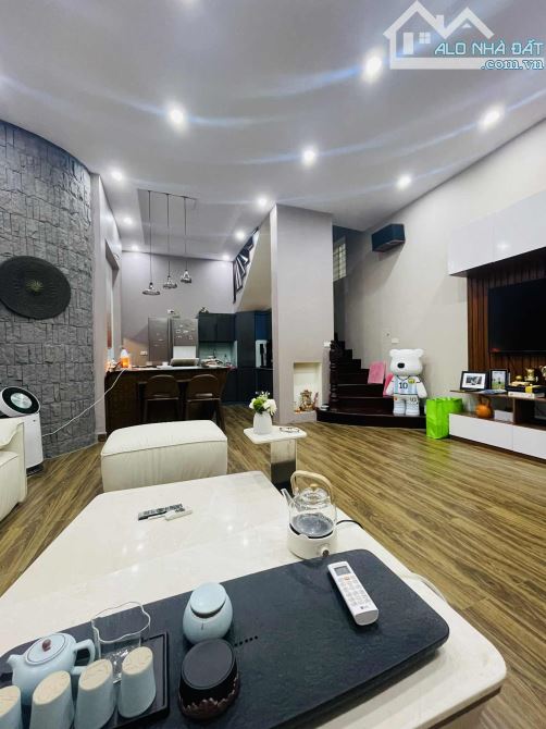 Cực hiếm phố Tô Ngọc Vân 60m-18.9 tỷ thông ra Hồ Tây sổ hoa hậu, cho thuê dòng tiền khủng - 1
