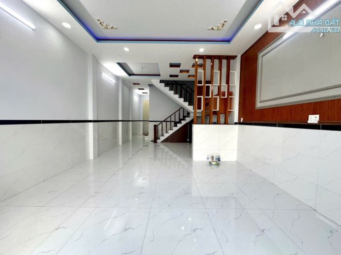Bán nhà 3PN mới xây ấp tràm lạc, gần ngã 3 Mỹ Hạnh, đường chuẩn bị lên nhựa - 1